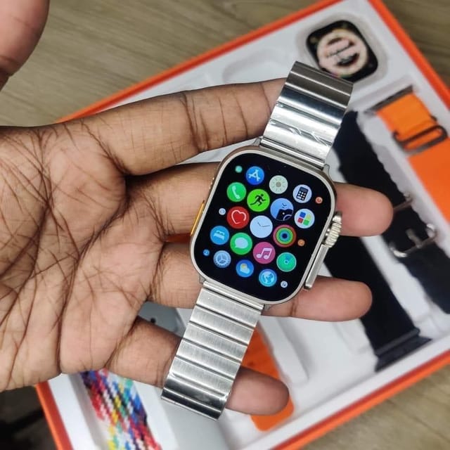 Y80 Ultra Smart Watch (8+1 Belt Combo)_img_4