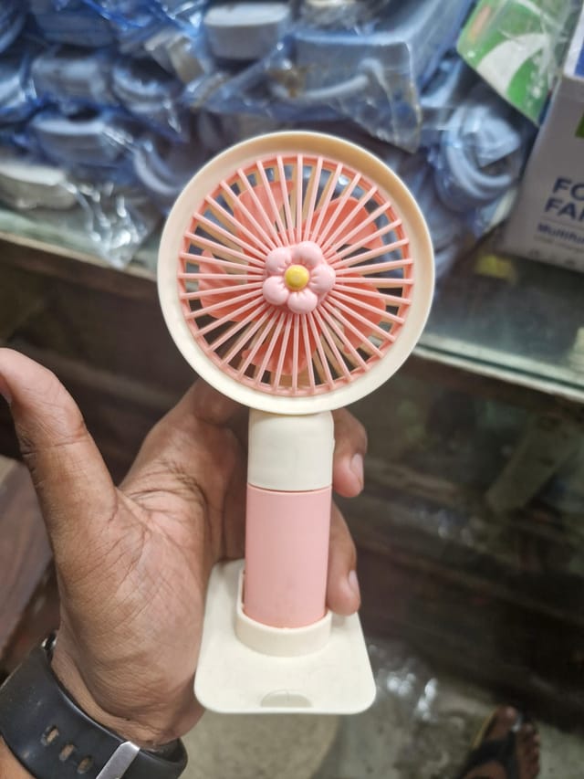 Premium Quality Mini Fan💨💖🥹Portable mini rechargeable travel fan😍💨_img_1